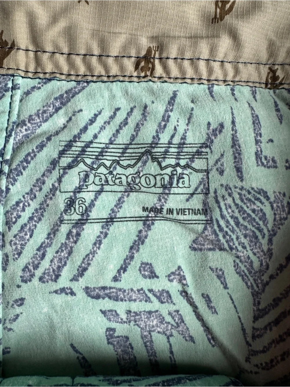 PATAGONIA STRETCH WAVEFARER BOARDSHORTS - 21 INCH MEN'S in  RAIN fern speckle